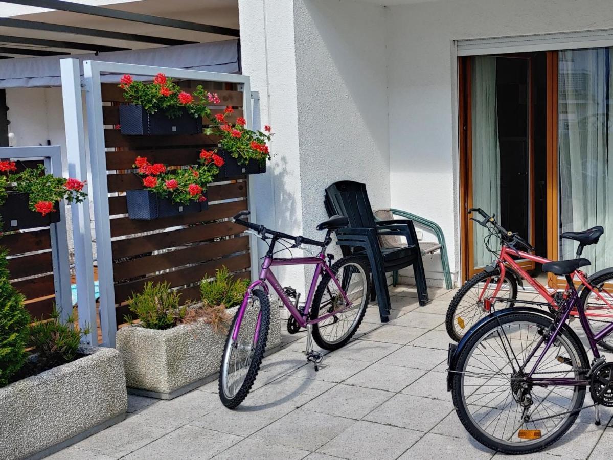 Swinoujscie Platan Patio 6 - Berry Apartments מראה חיצוני תמונה