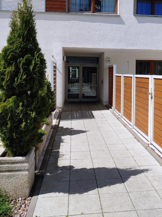 Swinoujscie Platan Patio 6 - Berry Apartments מראה חיצוני תמונה