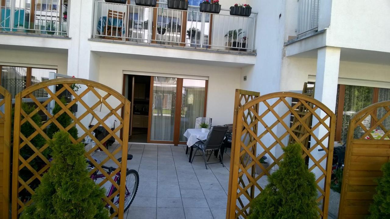 Swinoujscie Platan Patio 6 - Berry Apartments מראה חיצוני תמונה